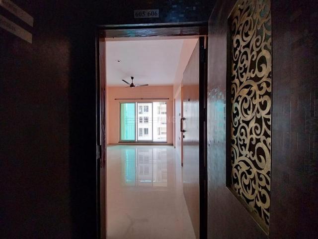 2 BHK Apartment in Thane West for rent Thane. The reference number is 20732194