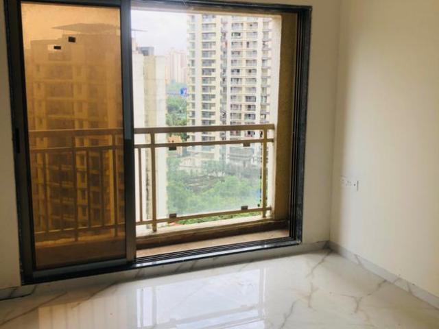 2 BHK Apartment in Thane West for rent Thane. The reference number is 20979640