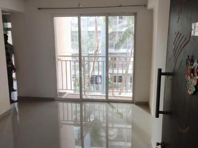 2 BHK Apartment in Thane West for rent Thane. The reference number is 21055082