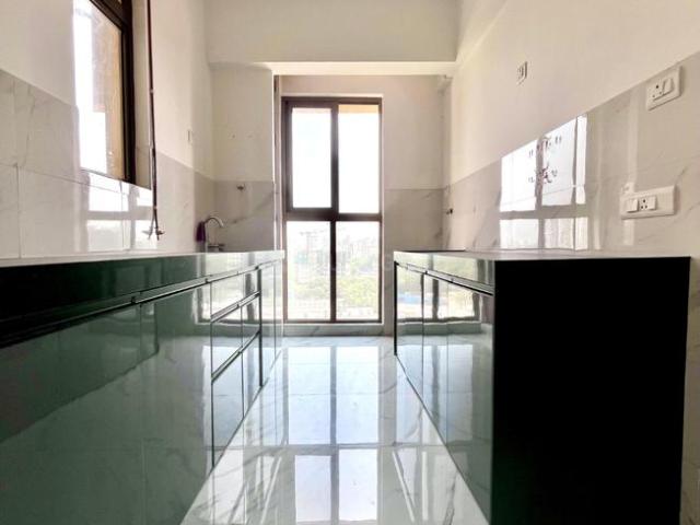 2 BHK Apartment in Thane West for rent Thane. The reference number is 21017073
