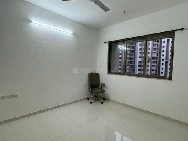 2 BHK Apartment in Thane West for rent Thane. The reference number is 21028490