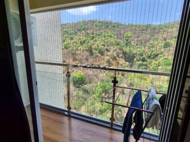 2 BHK Apartment in Thane West for rent Thane. The reference number is 21125609