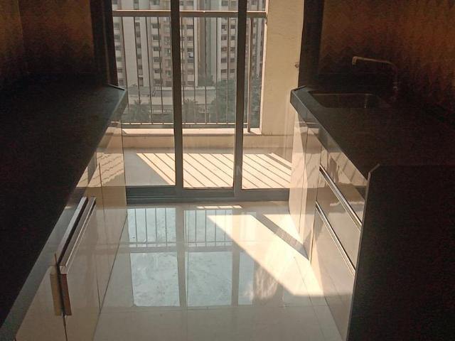 2 BHK Apartment in Thane West for resale Thane. The reference number is 18218869