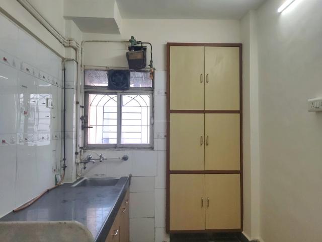 2 BHK Apartment in Thane West for resale Thane. The reference number is 18685593