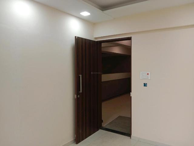 2 BHK Apartment in Thane West for resale Thane. The reference number is 18734901