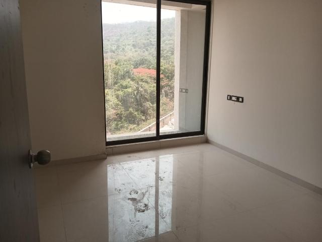 2 BHK Apartment in Thane West for resale Thane. The reference number is 19970504