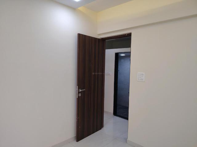 2 BHK Apartment in Thane West for resale Thane. The reference number is 19980752