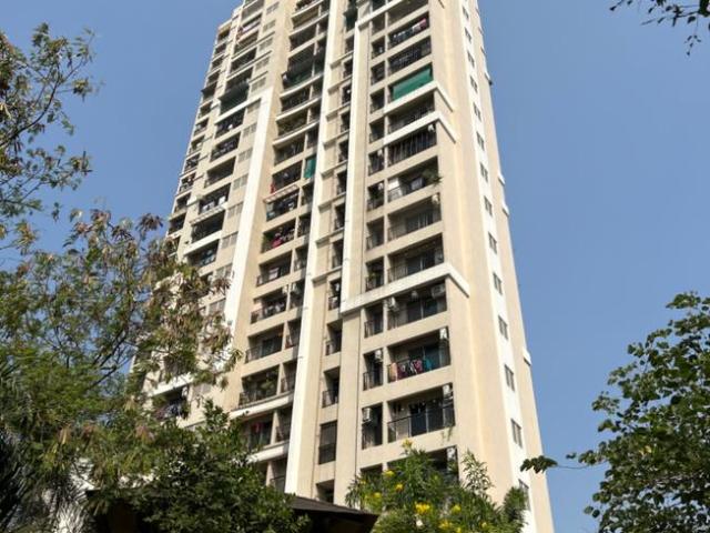 2 BHK Apartment in Thane West for resale Thane. The reference number is 10584568