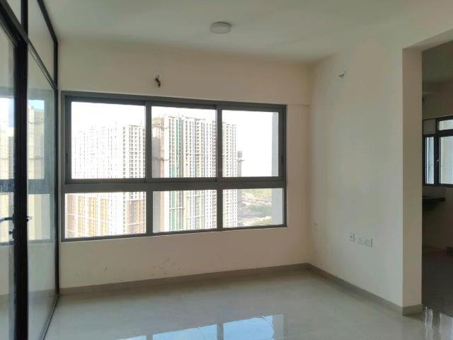 2 BHK Apartment in Thane West for resale Thane. The reference number is 20186240