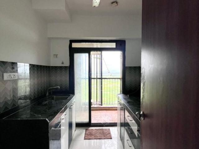 2 BHK Apartment in Thane West for resale Thane. The reference number is 20259195