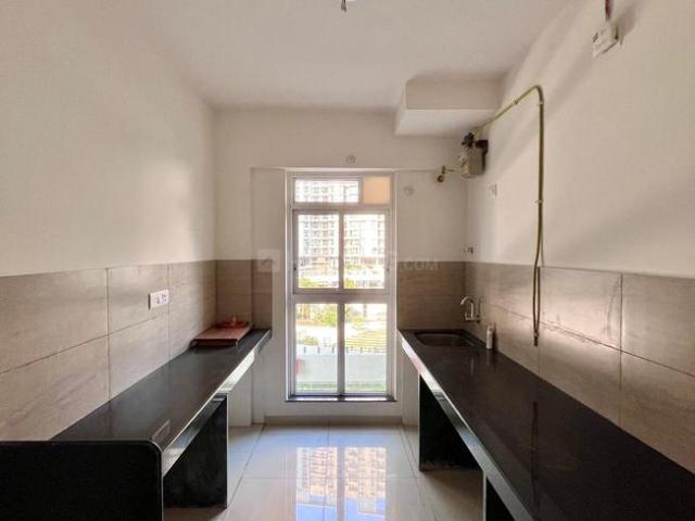 2 BHK Apartment in Thane West for resale Thane. The reference number is 20310412