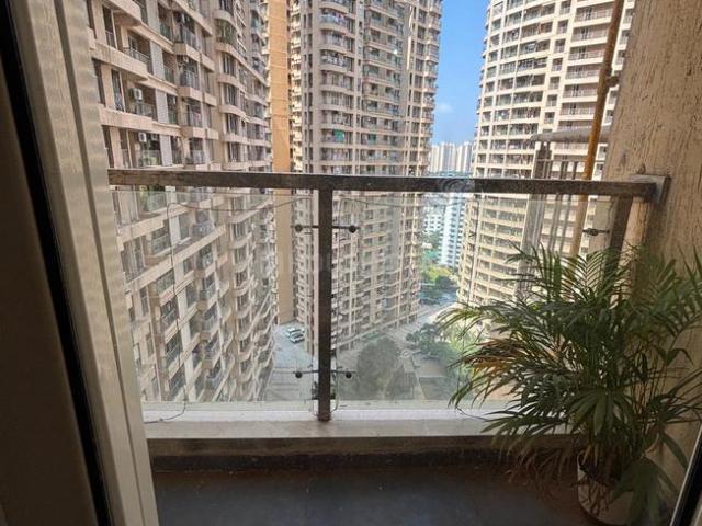 2 BHK Apartment in Thane West for resale Thane. The reference number is 20339825