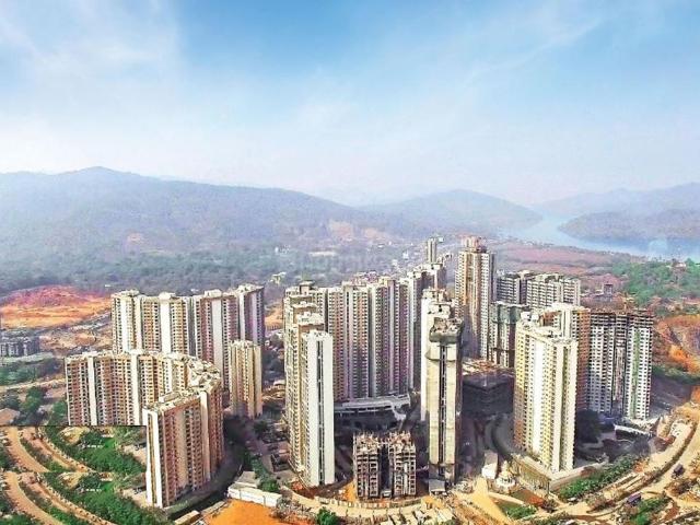 2 BHK Apartment in Thane West for resale Thane. The reference number is 20919229