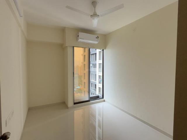 2 BHK Apartment in Thane West for resale Thane. The reference number is 21139431