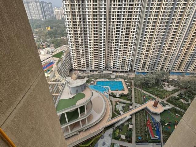 2 BHK Apartment in Thane West for resale Thane. The reference number is 21133989