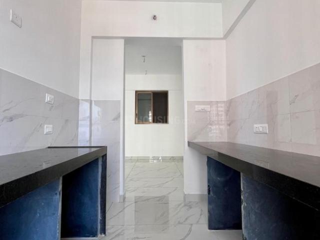 2 BHK Apartment in Thane West for resale Thane. The reference number is 21174621