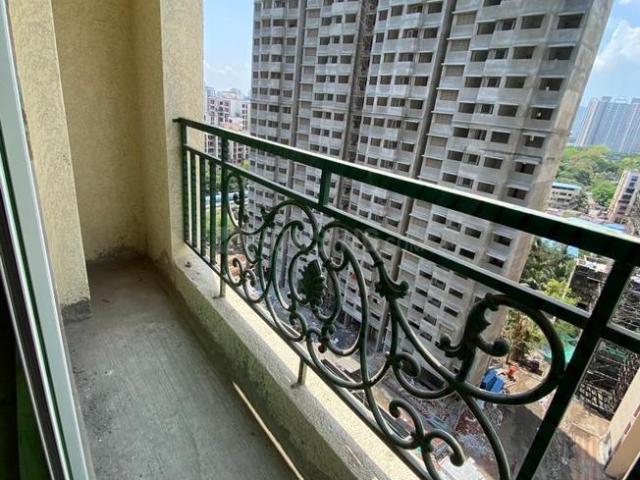 2 BHK Apartment in Thane West for resale Thane. The reference number is 8131165