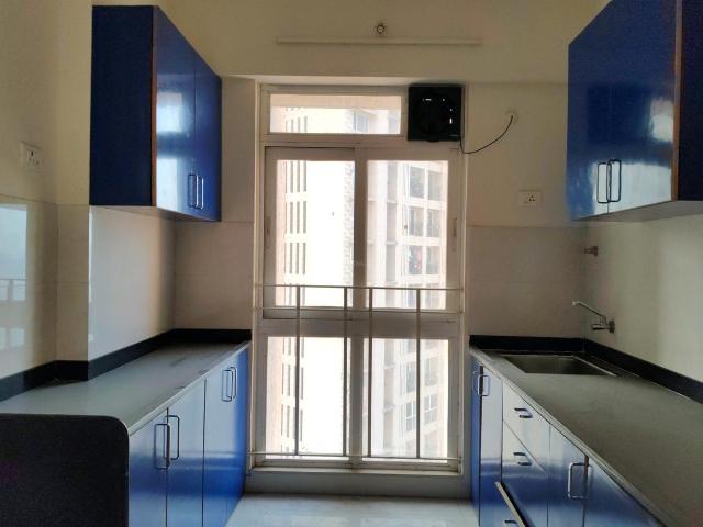 2 BHK Apartment in Thane West for resale Thane. The reference number is 9985446