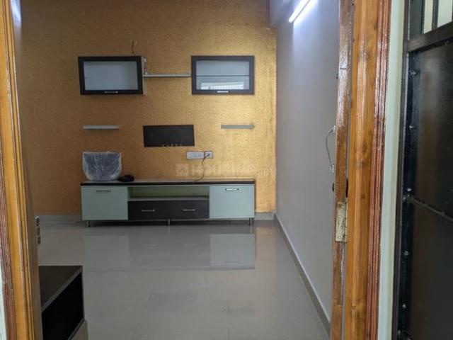 2 BHK Apartment in Agrahara Layout for rent Bengaluru. The reference number is 17718624