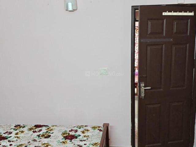 2 BHK Apartment in Thrippunithura for rent Kochi. The reference number is 20794126