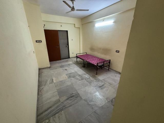 2 BHK Apartment in Tikrapara for rent Raipur. The reference number is 17189128