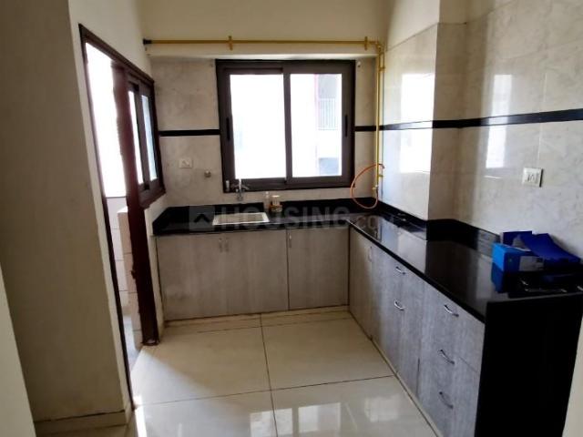 2 BHK Apartment in Tragad for rent Ahmedabad. The reference number is 15398724