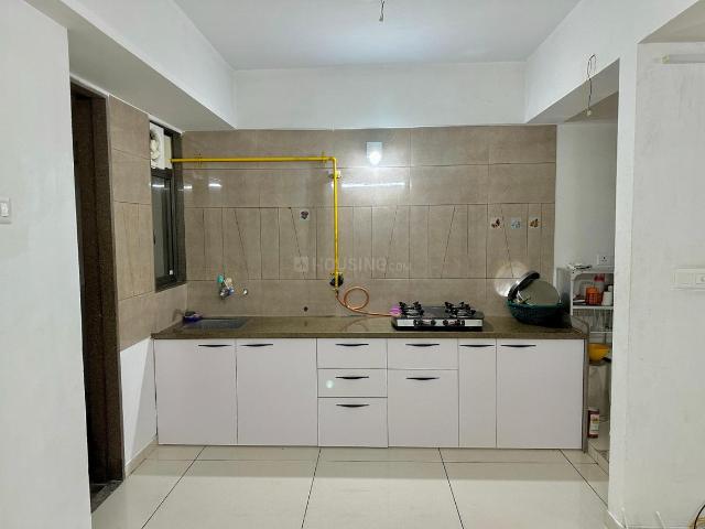 2 BHK Apartment in Tragad for rent Ahmedabad. The reference number is 21158672