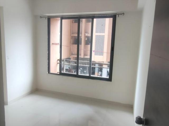 2 BHK Apartment in Tragad for rent Ahmedabad. The reference number is 21130083