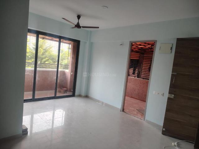 2 BHK Apartment in Tragad for rent Ahmedabad. The reference number is 21366141