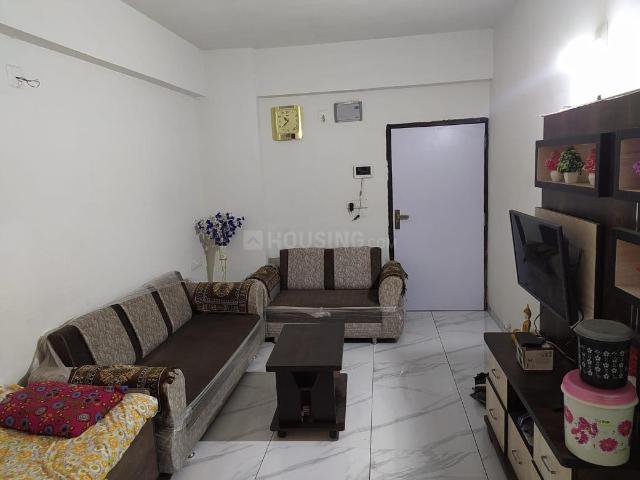 2 BHK Apartment in Tragad for resale Ahmedabad. The reference number is 20870975