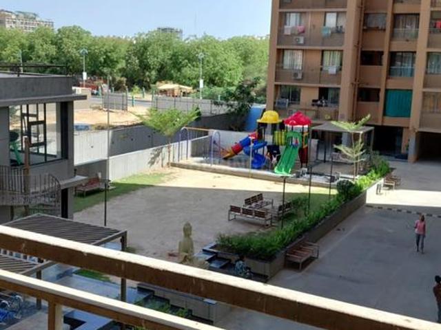 2 BHK Apartment in Tragad for resale Ahmedabad. The reference number is 20930391