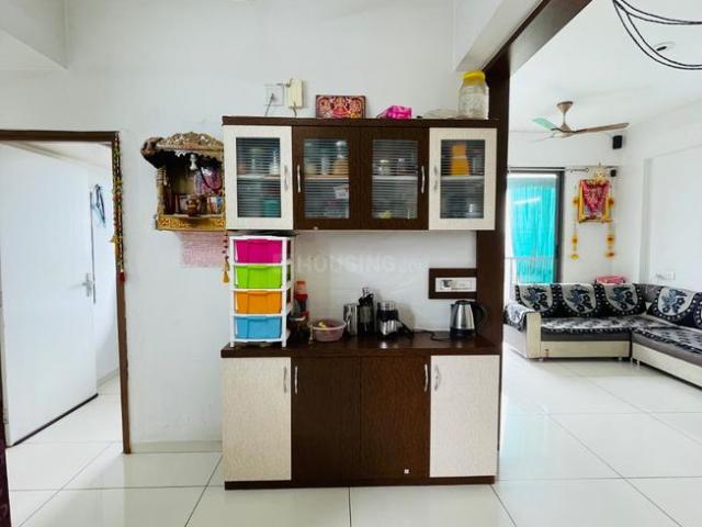 2 BHK Apartment in Tragad for resale Ahmedabad. The reference number is 20931312