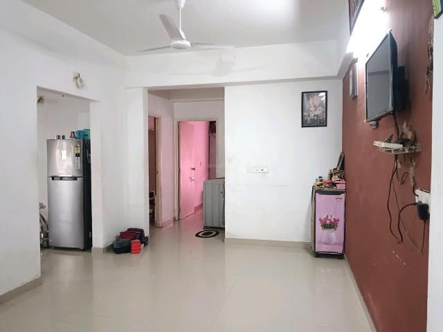 2 BHK Apartment in Tragad for resale Ahmedabad. The reference number is 8922764