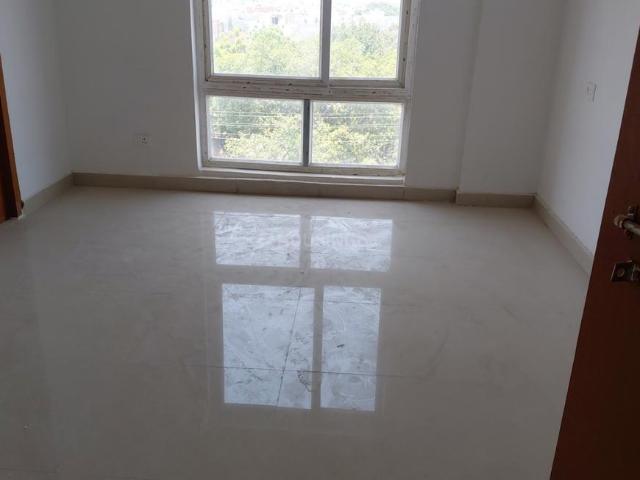 2 BHK Apartment in Transport Nagar for rent Lucknow. The reference number is 20543287