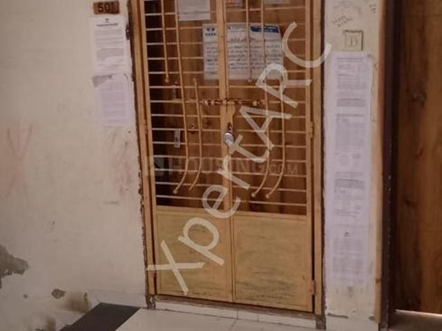 2 BHK Apartment in Udhna for resale Surat. The reference number is 20391774