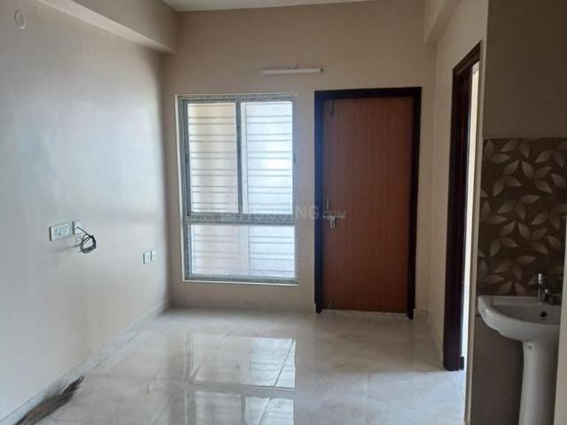 2 BHK Apartment in Ultadanga for rent Kolkata. The reference number is 21289017