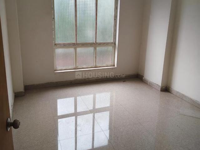 2 BHK Apartment in Ultadanga for resale Kolkata. The reference number is 20652492