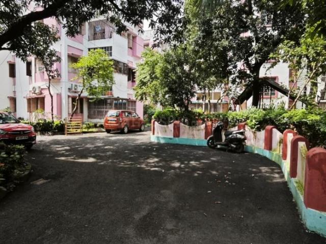 2 BHK Apartment in Ultadanga for resale Kolkata. The reference number is 20964654