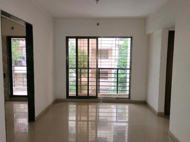 2 BHK Apartment in Ulwe for resale Navi Mumbai. The reference number is 20636721