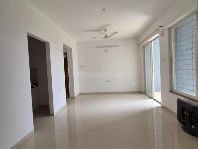 2 BHK Apartment in Upper Kharadi for rent Pune. The reference number is 21144312
