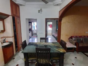 2 BHK Apartment in Usmanpura for resale Ahmedabad. The reference number is 19750703