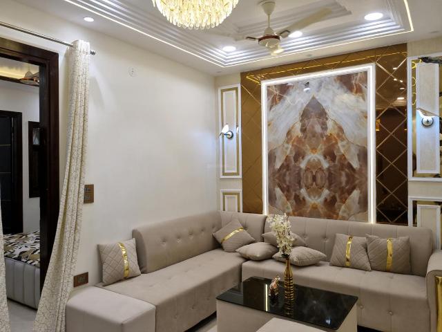 2 BHK Apartment in Uttam Nagar for resale New Delhi. The reference number is 17585408