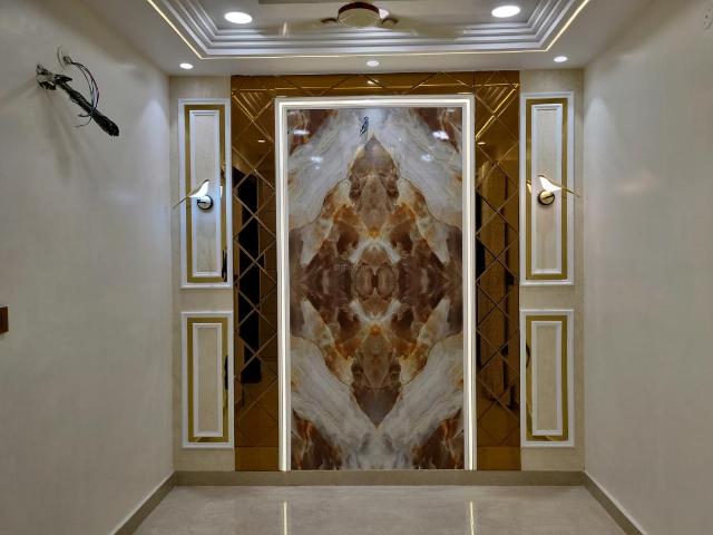 2 BHK Apartment in Uttam Nagar for resale New Delhi. The reference number is 17585557