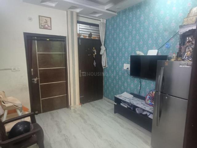 2 BHK Apartment in Uttam Nagar for resale New Delhi. The reference number is 20960436