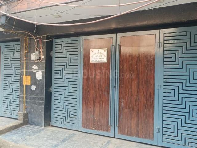 2 BHK Apartment in Uttam Nagar for resale New Delhi. The reference number is 21129514