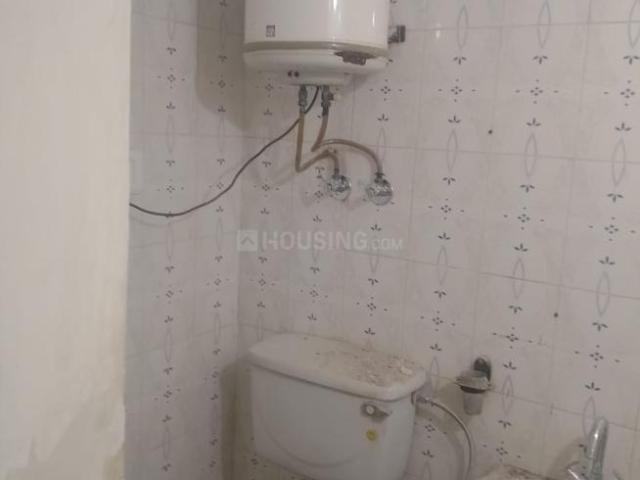 2 BHK Apartment in Vaishali for rent Ghaziabad. The reference number is 15855107