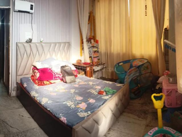 2 BHK Apartment in Vaishali for rent Ghaziabad. The reference number is 20836395