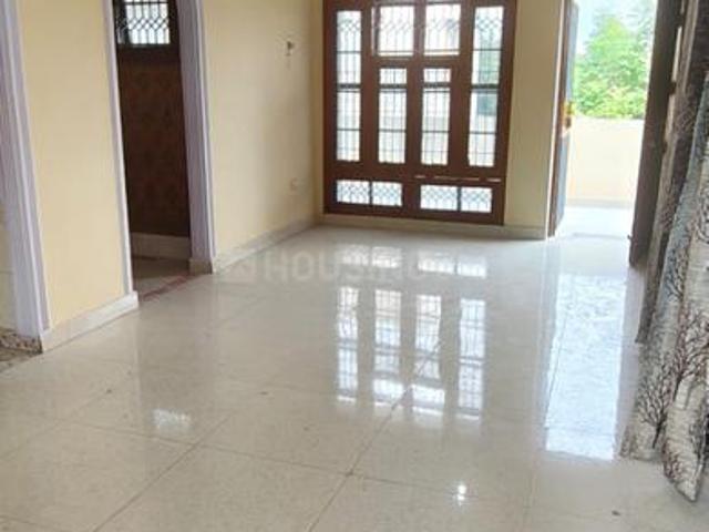 2 BHK Apartment in Vaishali for rent Ghaziabad. The reference number is 21010468