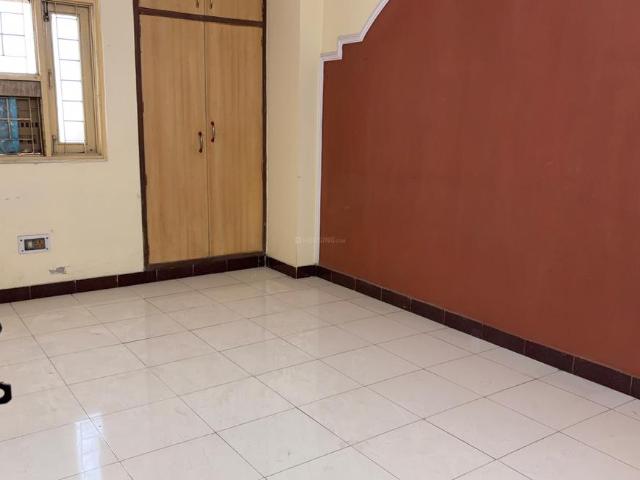 2 BHK Apartment in Vaishali for rent Ghaziabad. The reference number is 21380126