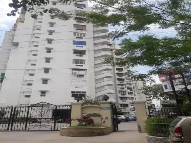 2 BHK Apartment in Vaishali for resale Ghaziabad. The reference number is 19949374